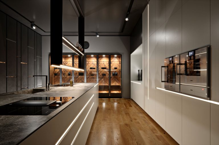 Exhibition kitchen